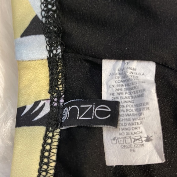 [onzie] The Chic Bra - Picture 3 of 6